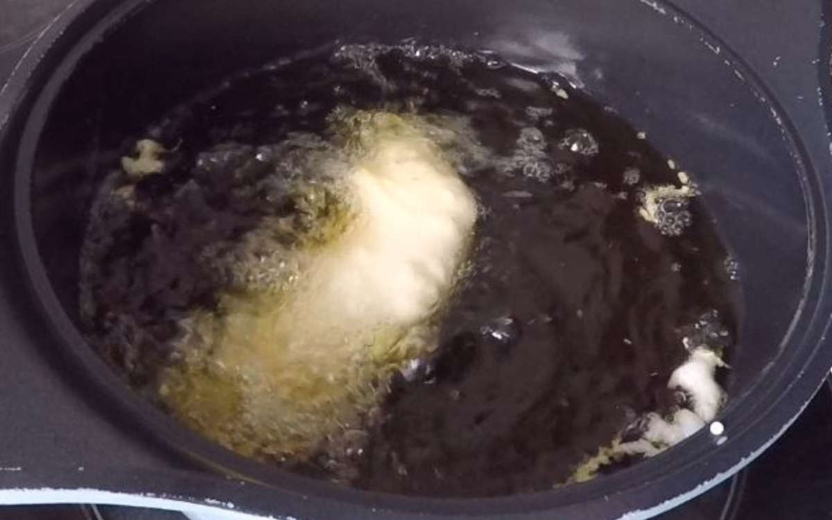 Deep Frying The Beer Battered Fish