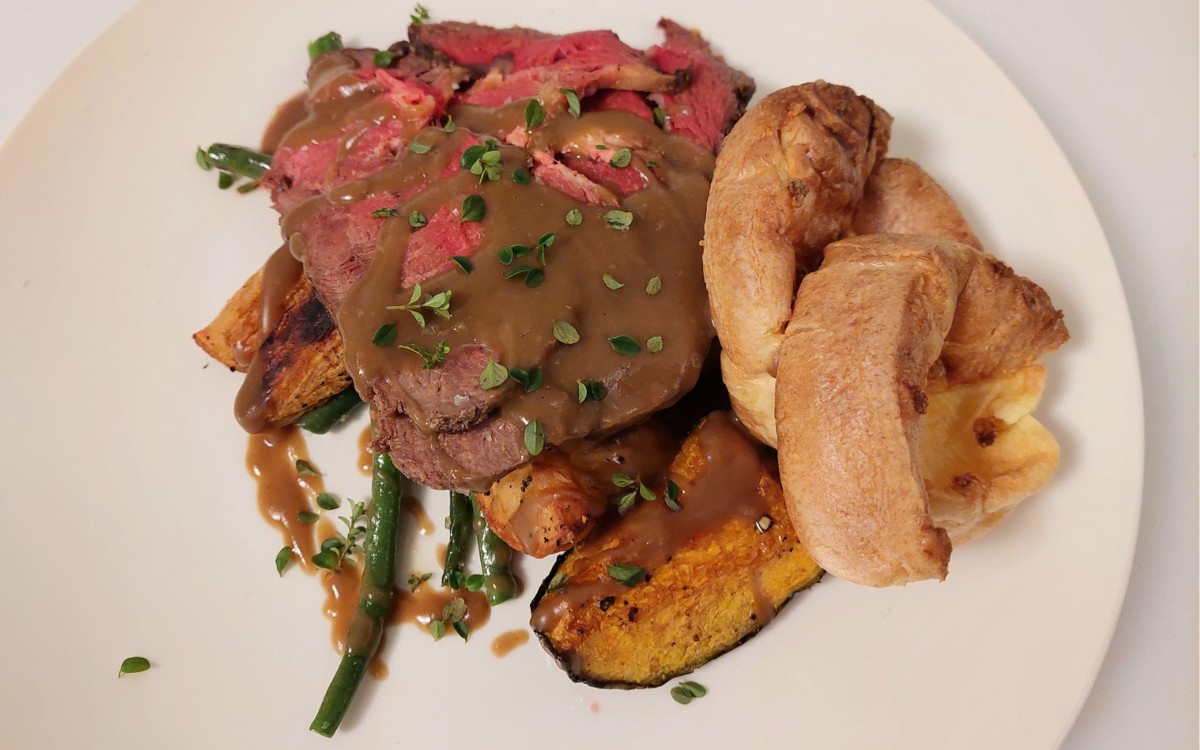 Med-Rare Roast Beef Ribeye and Yorkshire Pudding